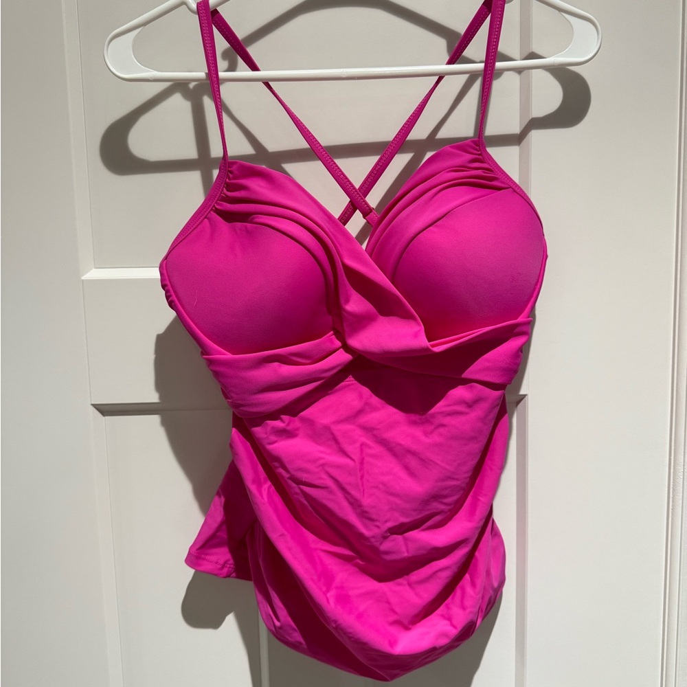 NEW Women’s pink Tankini swimsuit top size large / 12
